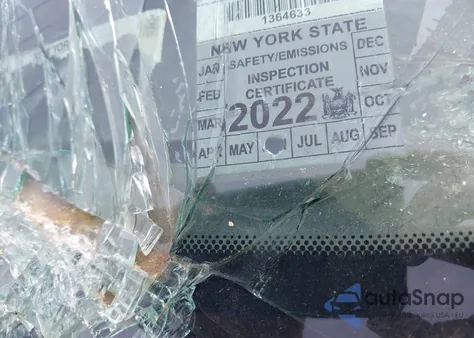 1999 Ford F-250 Lariat/Xl/Xlt from USA, damaged, VIN 1FTNF21L4XED69711